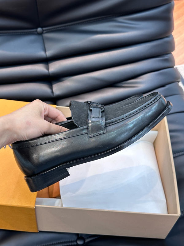 ルイヴィトン靴細部ディテール